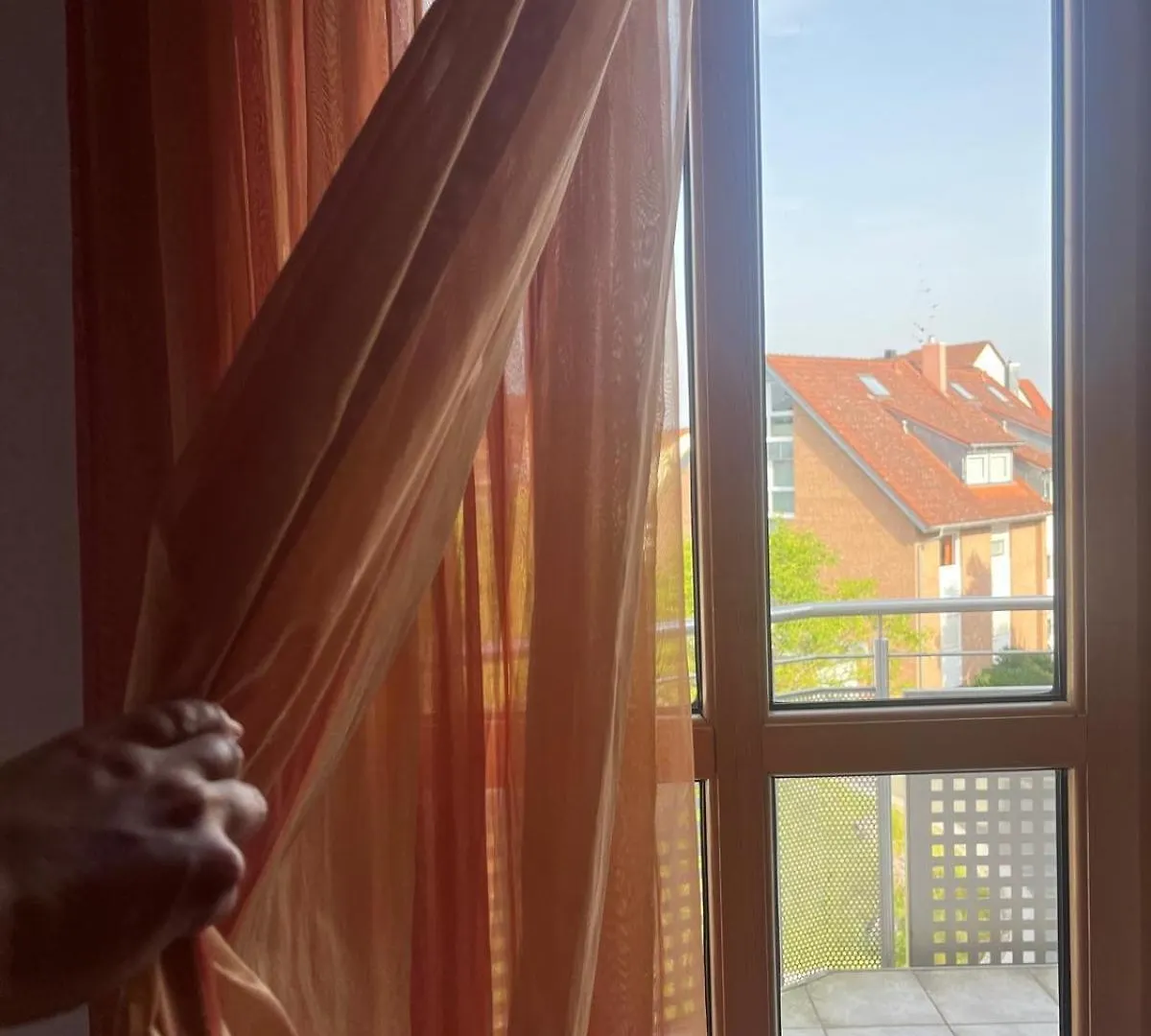 Homestay Sonniges Dachzimmer Feucht
