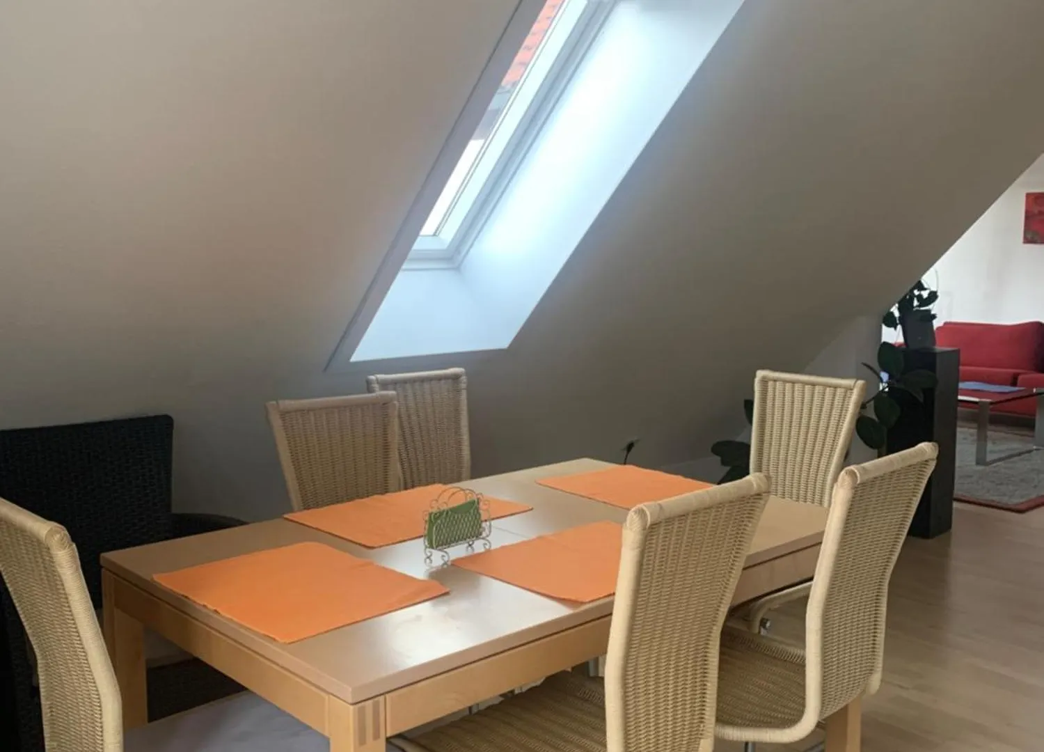 Homestay Sonniges Dachzimmer Feucht Germany